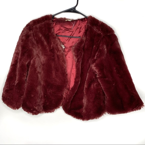 Haani Jackets & Blazers - Haani Burgundy Faux Fur Blazer Size L NWT